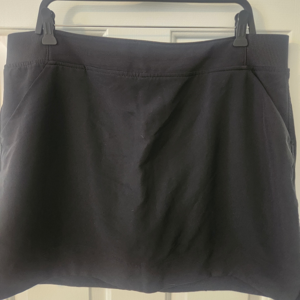32 Degrees Black Skort
